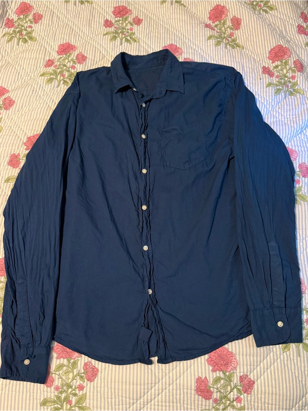 Frank & Eileen Men’s Navy Long-Sleeve Button-Down Shirt. Style: Luke
